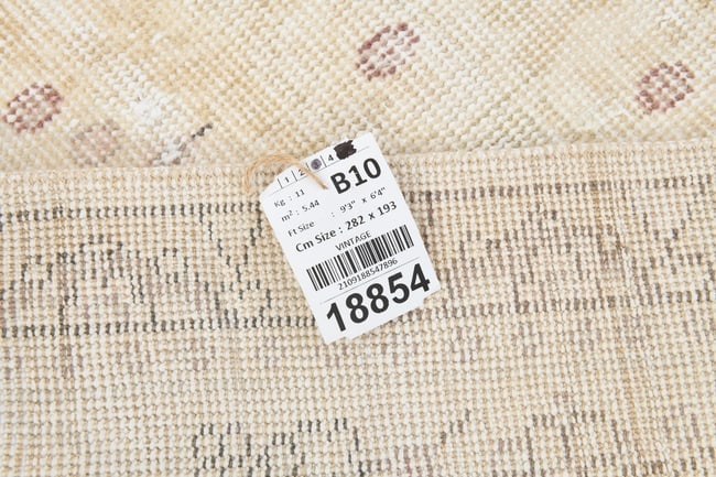 6'3'' x 9'3'' Unique Handmade Vintage Rug - 18854 - 17