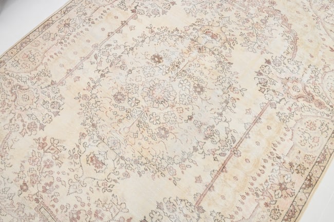 6'3'' x 9'3'' Unique Handmade Vintage Rug - 18854 - 5