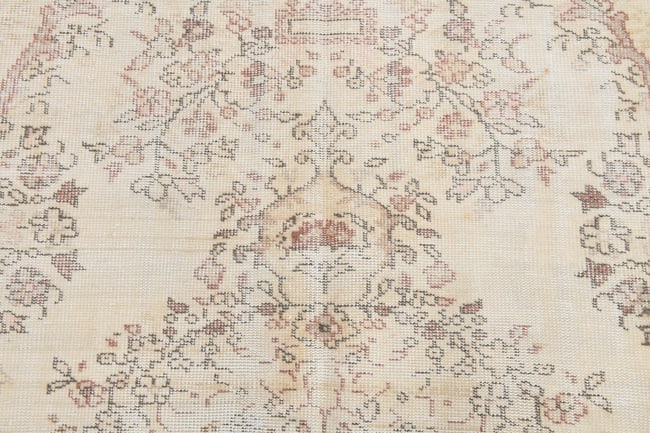 6'3'' x 9'3'' Unique Handmade Vintage Rug - 18854 - 7