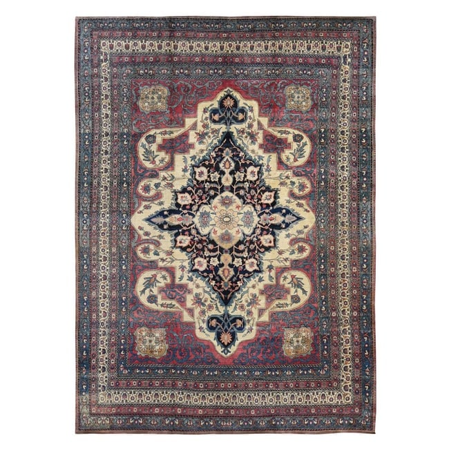 Red Antique Lavar Kerman Medallion Wool Hand Knotted Oriental Rug: Title: Red Antique Lavar Kerman Medallion Wool Hand Knotted Oriental Rug Description:This is a truly genuine one-of-a-kind. It has been Knotted for months and months in the centuries-old weaving craft