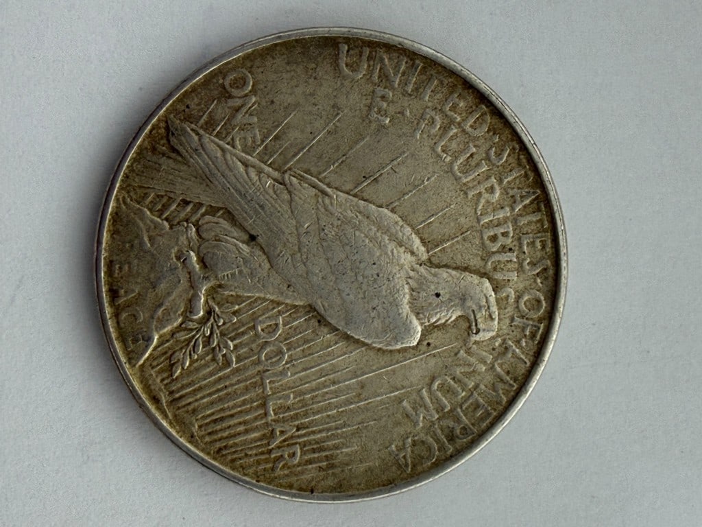 1922 US Peace Silver Dollar Coin - 2