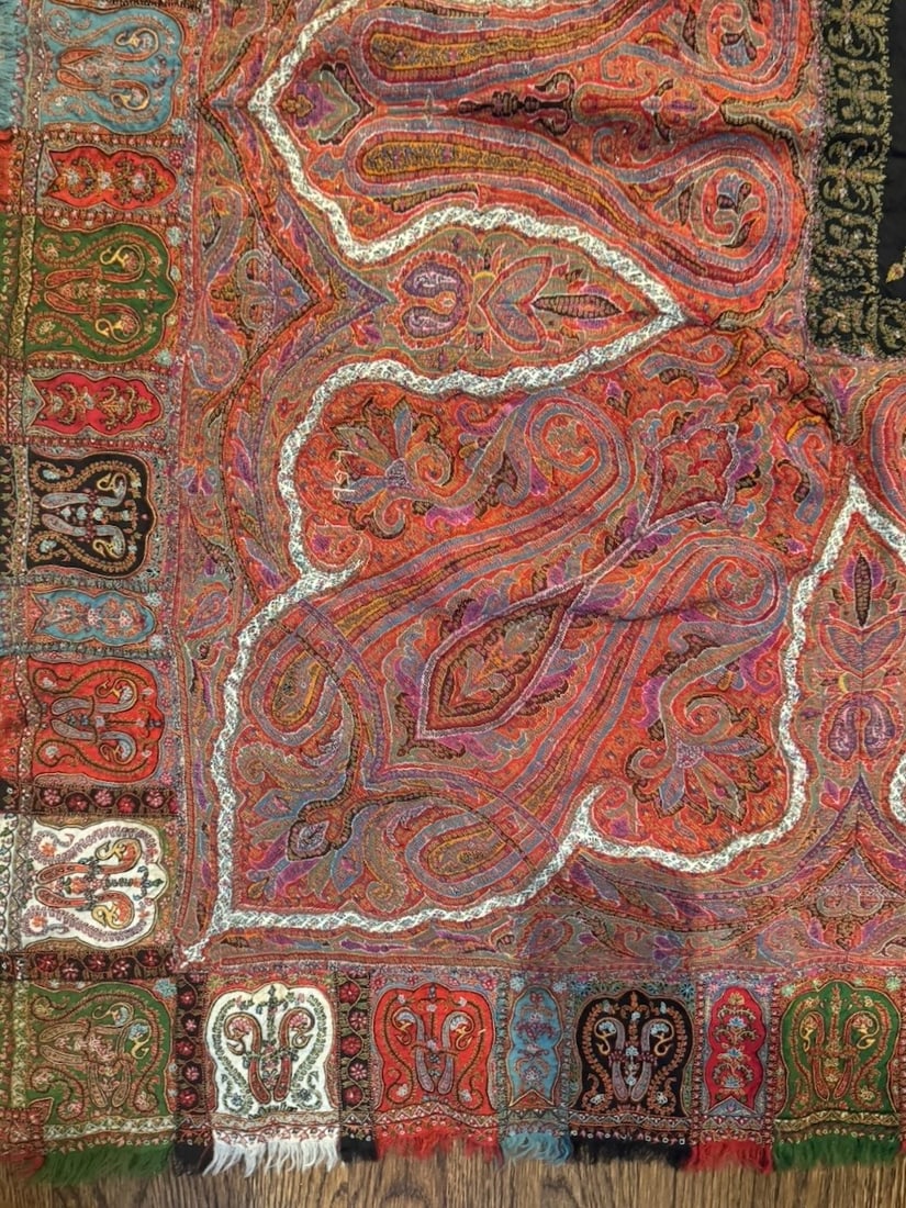 Extra Fine Central Asian Kashmir Embroidered Paisley Tapestry / Throw - 3