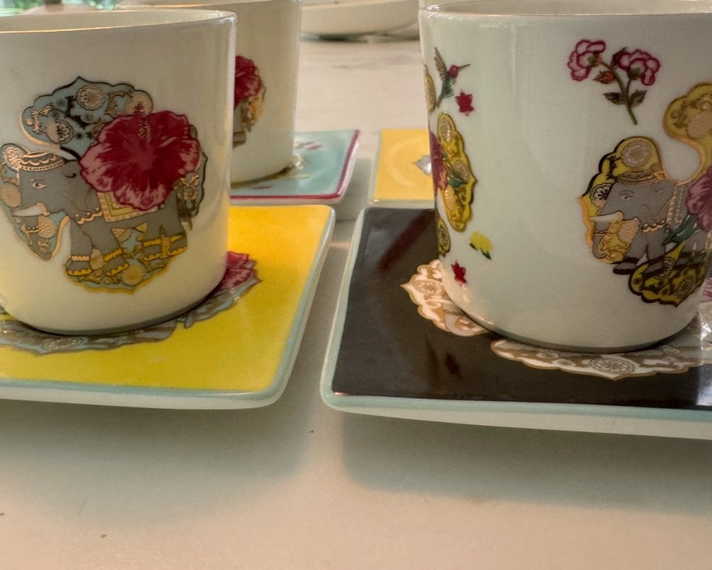 Set of Four Good Earth Serendib Fine Bone China With 24 Carat Gold - 4