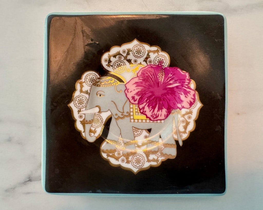 Set of Four Good Earth Serendib Fine Bone China With 24 Carat Gold - 9