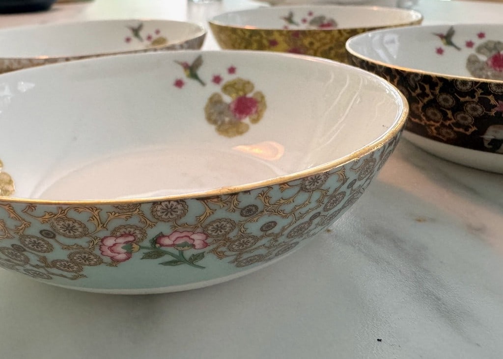 Set of Four Bowls Fine Bone China Accented With 24 Carat Gold by Good Earth - 7