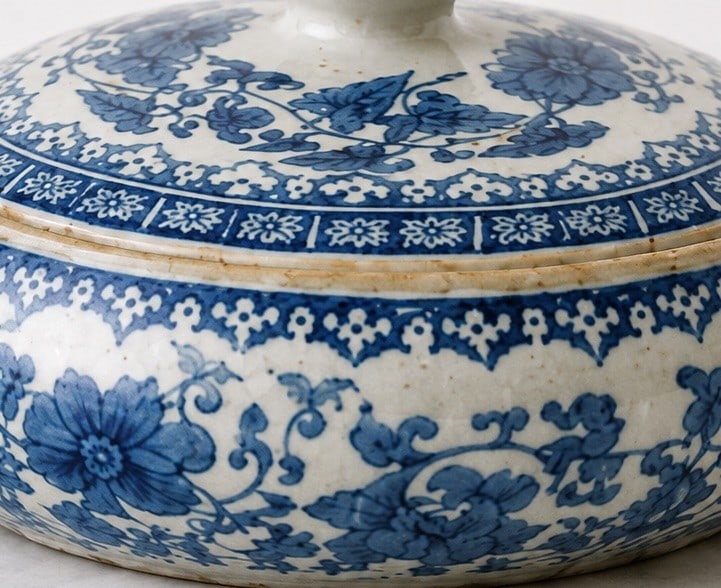 Chinese Blue and White Glazed Pottery Covered Jar - 4