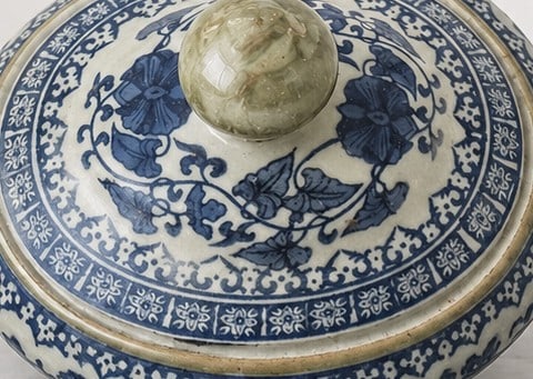 Chinese Blue and White Glazed Pottery Covered Jar - 5