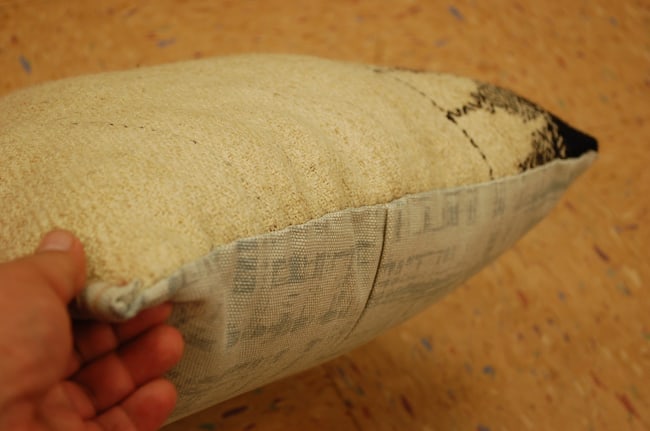 Hand-Made Pillow Cushion Rug 1'6" x 1' 8" - 3