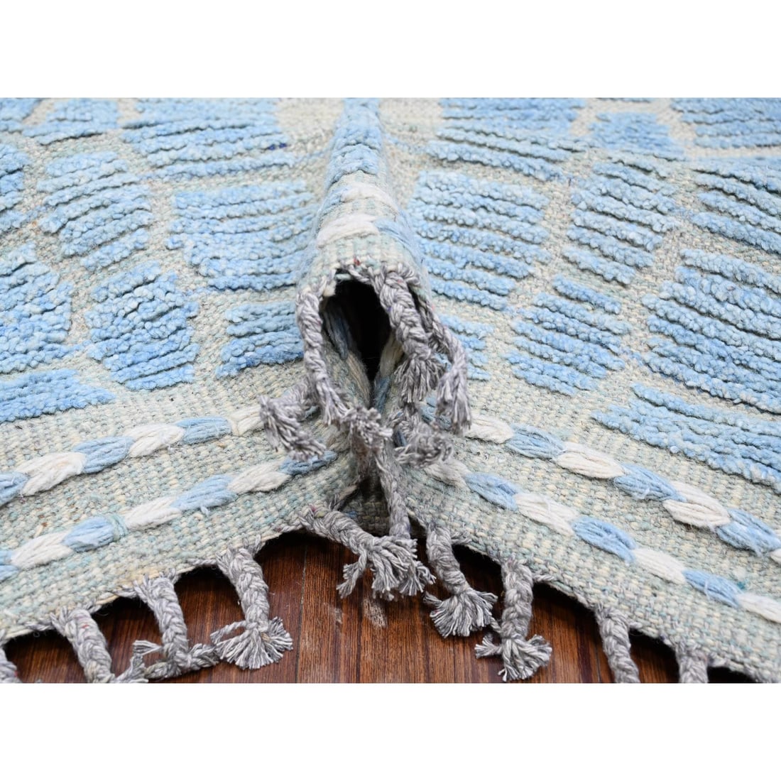 Blue Hand Knotted Moroccan Weave Embossed Pile Oversized Oriental Rug - 5