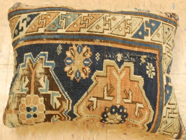 Hand-Made antique rug Pillow Cushion Rug 1'2" x 1' 8": Title:Hand-Made antique rug Pillow Cushion Rug 1'2" x 1' 8" Description:Antique detailed design hand made functional_useable pillow_cushion with exact size of 1'2" x 1' 8" the pillow is filled with