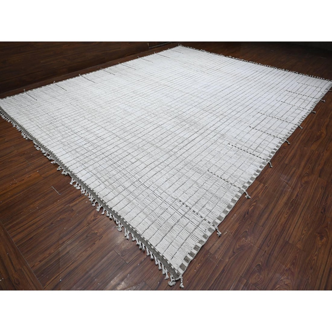 Ivory Hand Knotted Moroccan Weave Geometric Oversized Oriental Rug - 3