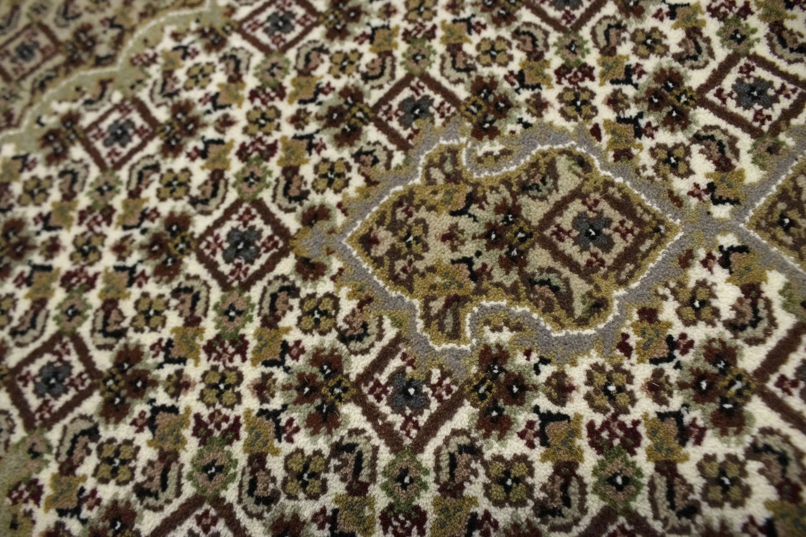 Cream Floral Geometric 3X5 Tabriz Fish Mahi Oriental Rug - 7