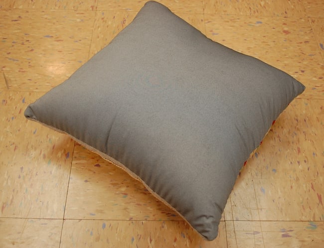 Hand-Made Pillow Cushion Rug 1'6" x 1' 8" - 4