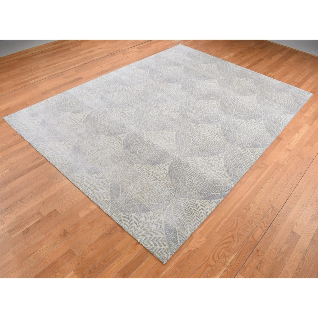 Silver Gray, Gold Leaf Design, Pure Silk, Hand Knotted, Rug - 3