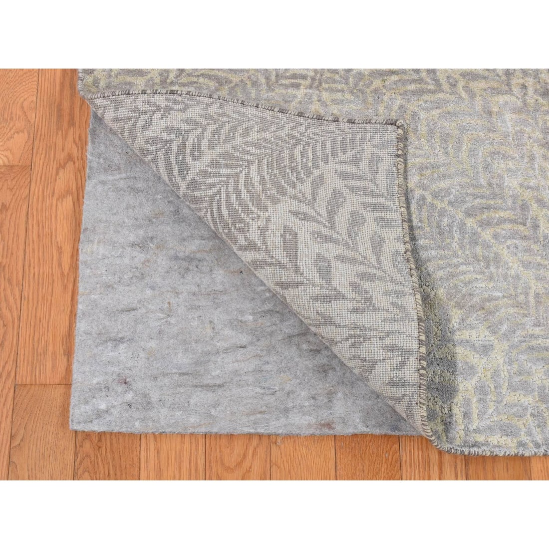 Silver Gray, Gold Leaf Design, Pure Silk, Hand Knotted, Rug - 4