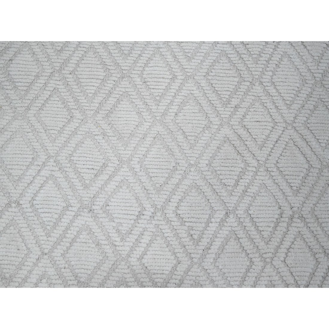 Tahira White Hand Knotted Wool Moroccan Diamond Repetitive Design Rug - 8
