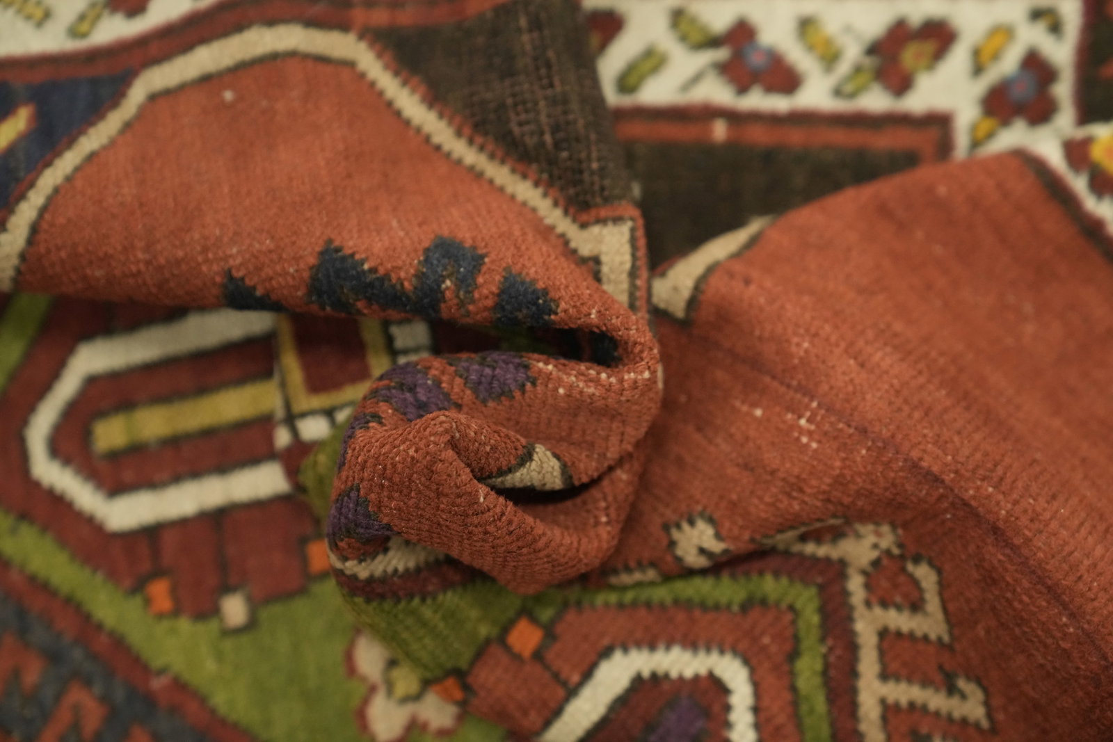 Bakhtiari Persian Wool Rug 4x7 - 16