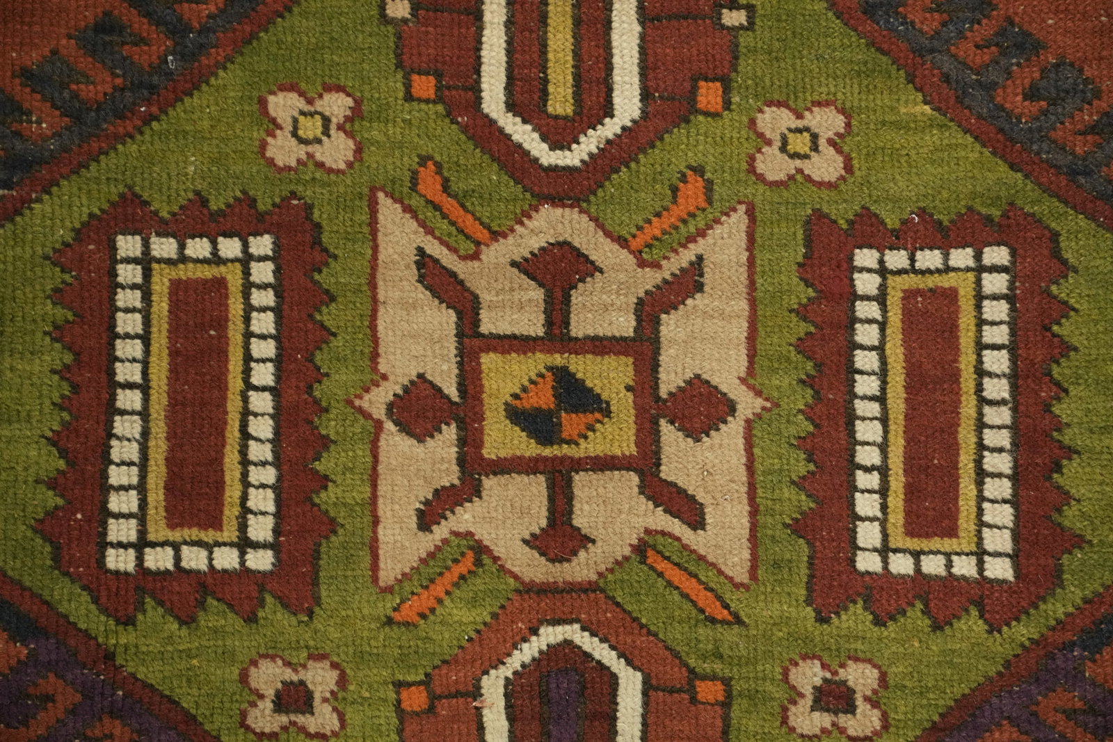 Bakhtiari Persian Wool Rug 4x7 - 7