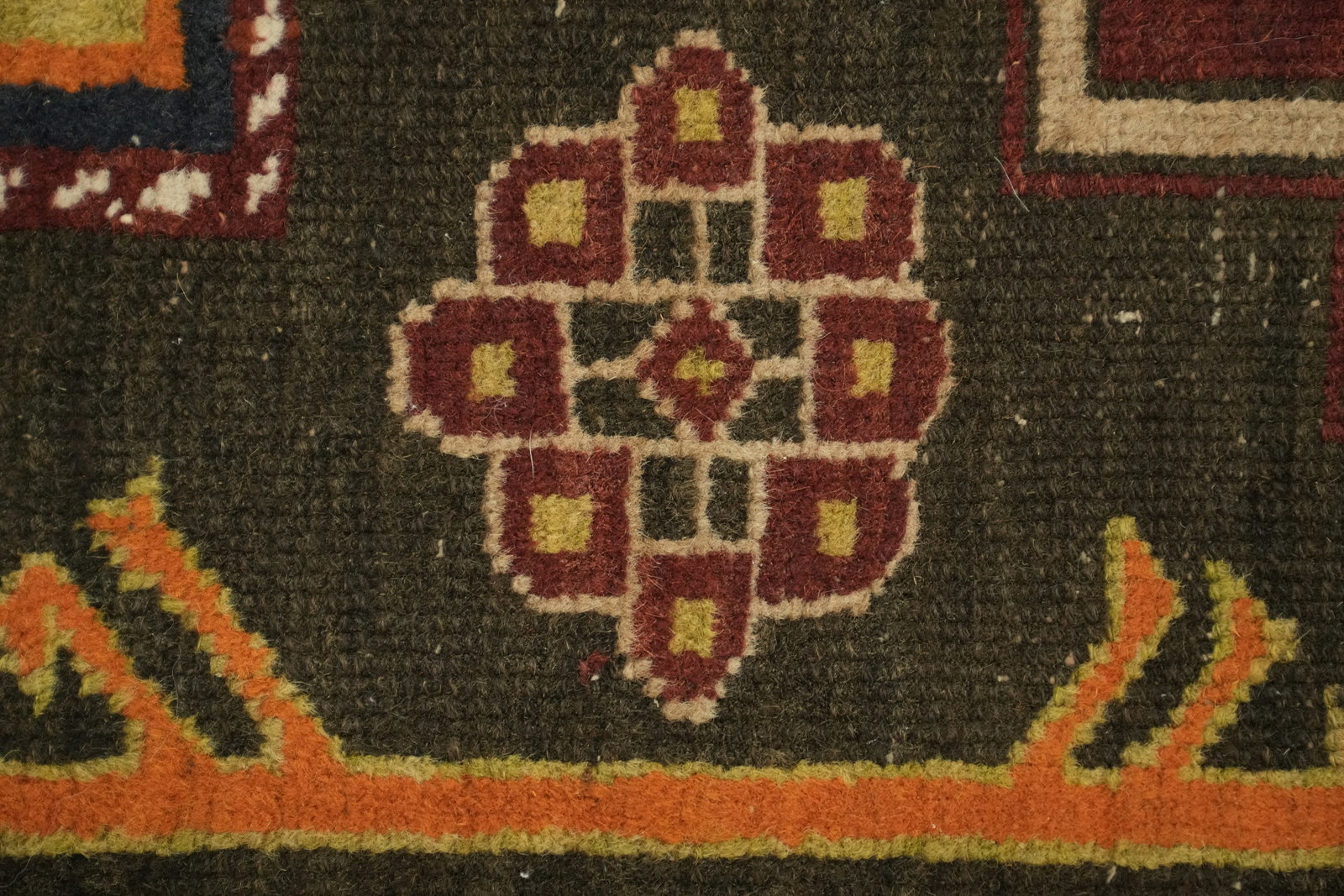 Bakhtiari Persian Wool Rug 4x7 - 8