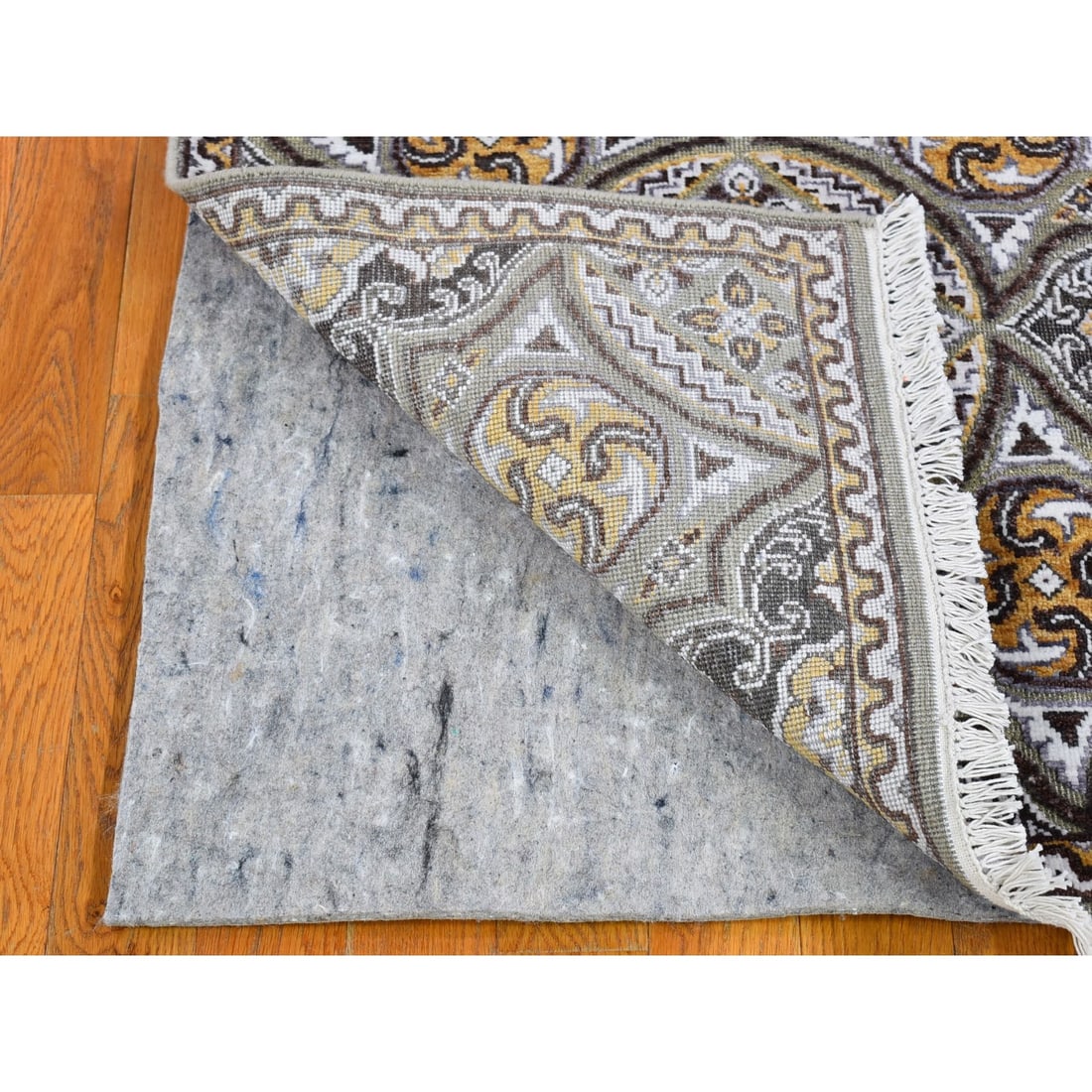 Textured Wool and Silk Mughal Inspired Medallions Design XL Runner Rug - 5