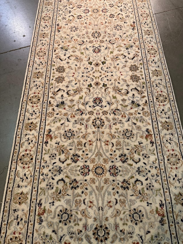 Fine Silk and wool Runner 2.8x8.1 - 4