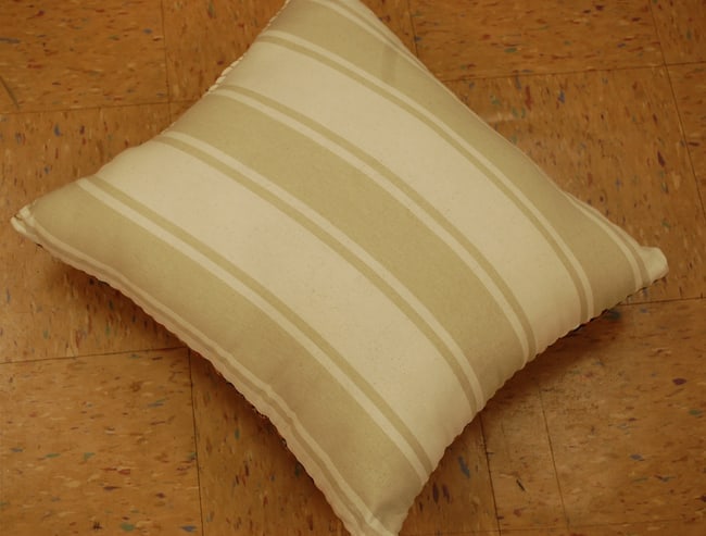 Hand-Made Pillow Cushion Rug 1'3" x 2' - 4