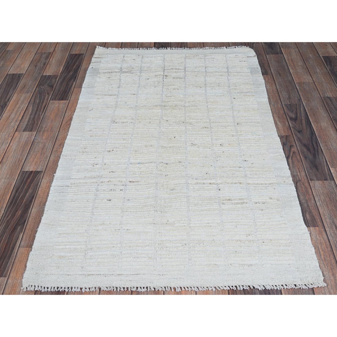 Ivory Moroccan Weave with Grid Design 100% Wool Hand Knotted Rug - 2