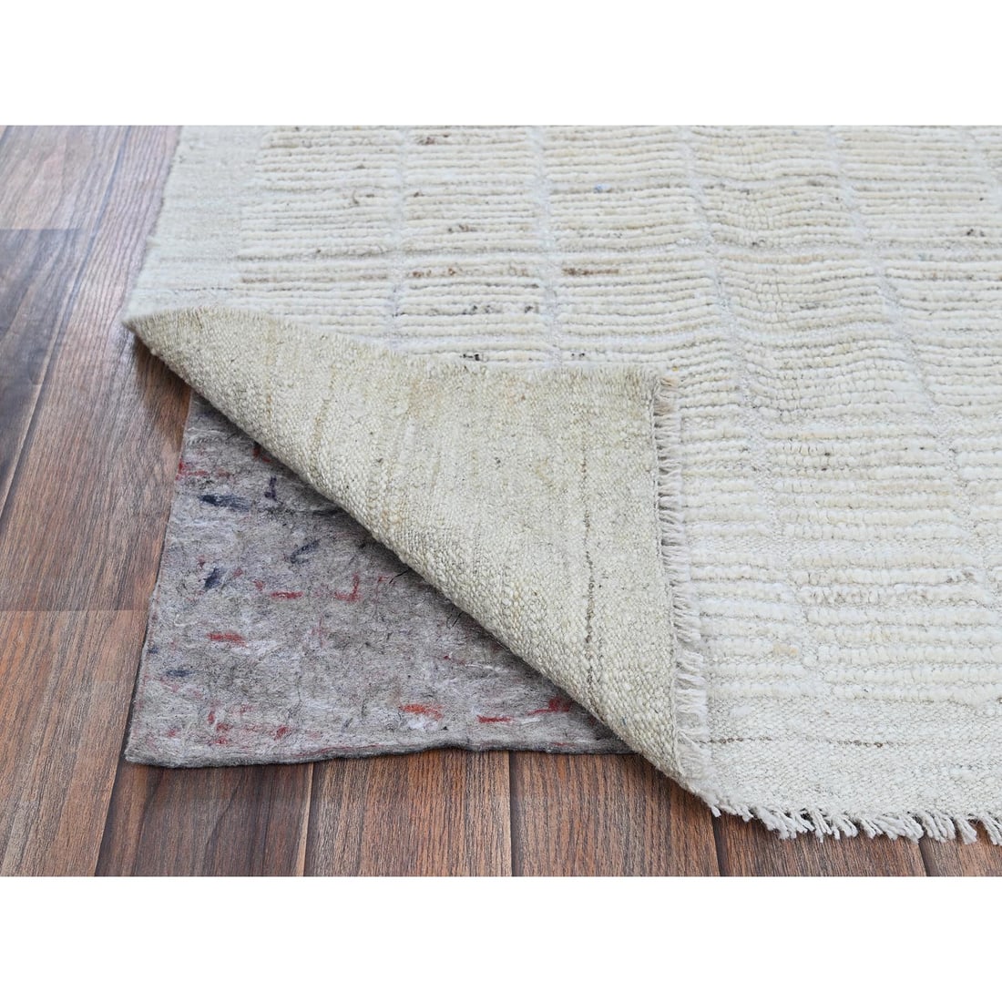 Ivory Moroccan Weave with Grid Design 100% Wool Hand Knotted Rug - 3