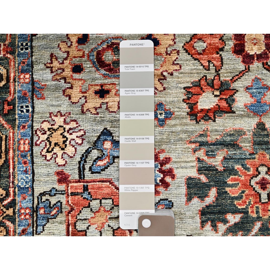 Light Green Heriz All Over Design Hand Knotted Soft Wool Runner Rug - 4
