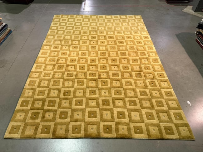 Exquisite Carved Modern Rug 8x11: Title:Exquisite Carved Modern Rug 8x11 Description:8x11 Modern Design Rug Hand woven and hand carved in Gold Color Hand Knotted in India Reserve: $500.00 Shipping: Domestic: Flat-rate of $145.00 to