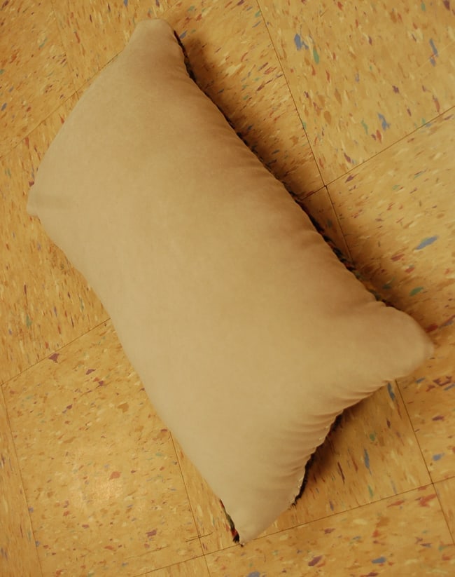 Hand-Made Pillow Cushion Rug 1'2" x 1' 8" - 6