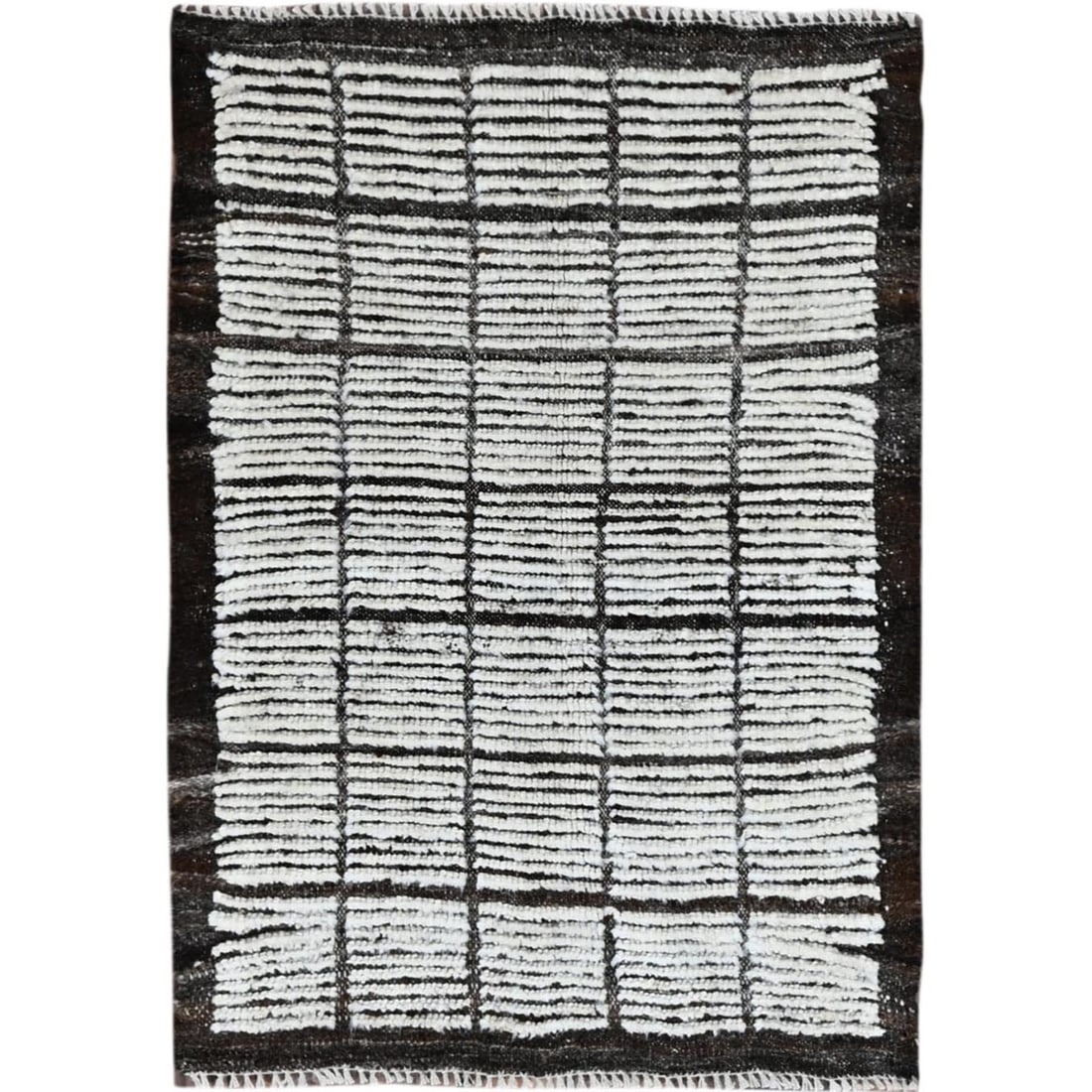 White Moroccan Weave with Box Design Hand Knotted Pure Wool Sample Rug: Title: White Moroccan Weave with Box Design Hand Knotted Pure Wool Sample Rug Description:This is a truly genuine one-of-a-kind. It has been Knotted for months and months in the centuries-old weaving