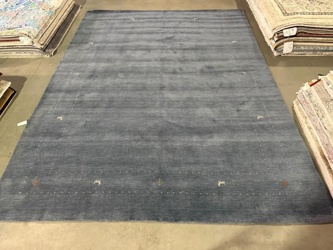Magnificent Gabbeh Rug 9x12: Title:Magnificent Gabbeh Rug 9x12 Description:Decorative Fine weave Gabbeh rug, 100% natural Veggie Dye wool pile in Mediterranean Blue color. Hand Knotted in India, 9x12 Reserve: $1,400.00 Shipping: 