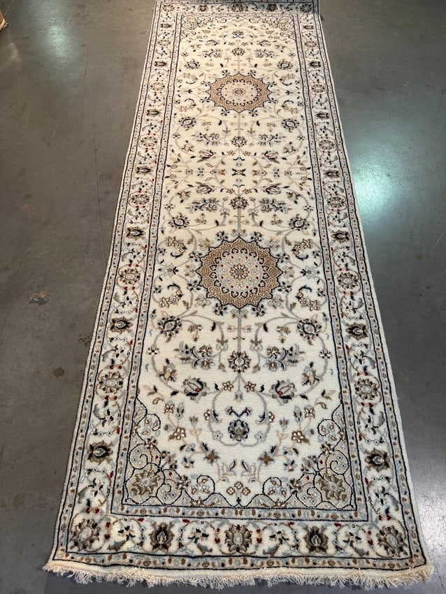 Fine Silk and wool Runner 2.8x8: Title:Fine Silk and wool Runner 2.8x8 Description:Timeless Persian Crown Me Reserve: $680.00 Shipping: Domestic: Flat-rate of $95.00 to anywhere within the contiguous U.S. International: Foreign