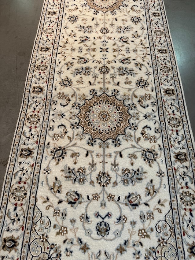 Fine Silk and wool Runner 2.8x8 - 2