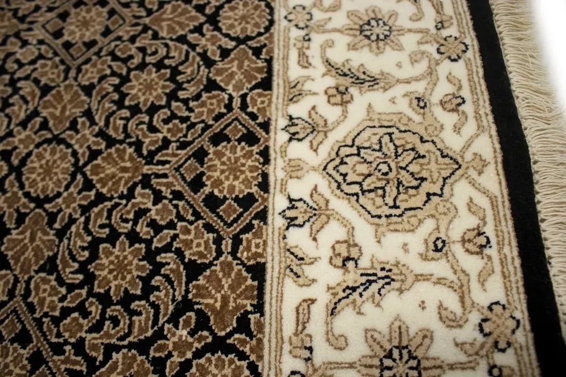 Black Floral Extra Fine 4X6 Herati Oriental Rug - 11