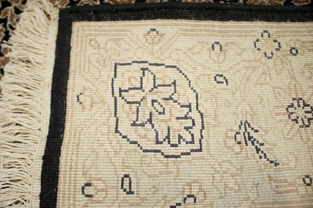 Black Floral Extra Fine 4X6 Herati Oriental Rug - 14