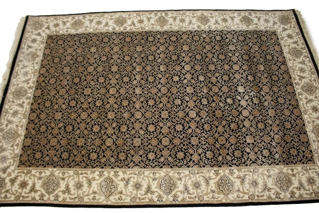 Black Floral Extra Fine 4X6 Herati Oriental Rug - 6