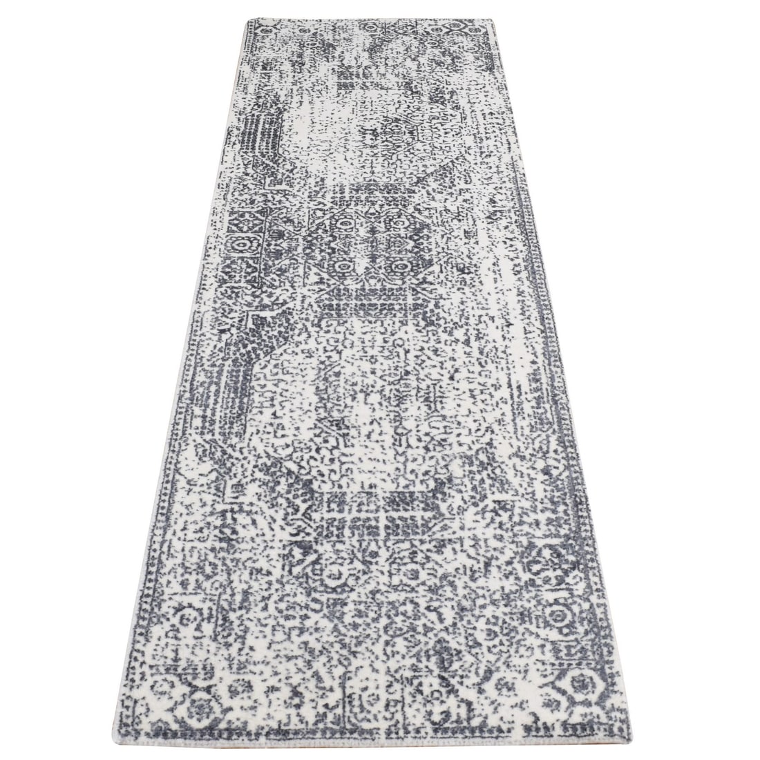 Ivory, Hand Loomed, Wool and Art Silk, Mamluk Design, Runner Rug: Title: Ivory, Hand Loomed, Wool and Art Silk, Mamluk Design, Runner Rug Description:This is a truly genuine one-of-a-kind. It has been Knotted for months and months in the centuries-old weaving