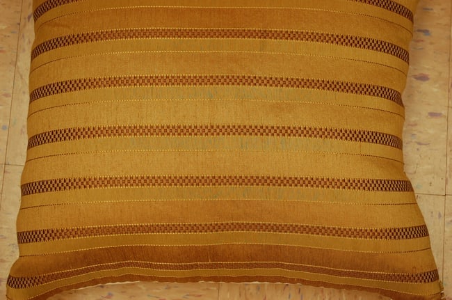 Hand-Made Pillow Cushion Rug 1'6" x 1' 8" - 2