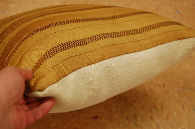 Hand-Made Pillow Cushion Rug 1'6" x 1' 8" - 3