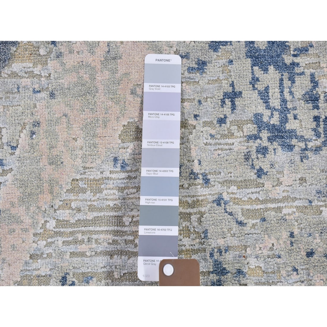 Ivory Large Elements with Pastels Modern Silk with Textured Wool Rug - 3
