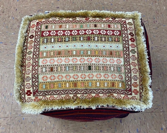 Highly Detailed Fine silk sumak kilim Rug Very Soft Wool cushion 1.8x1.8x1.3 h: Title:Highly Detailed Fine silk sumak kilim Rug Very Soft Wool cushion 1.8x1.8x1.3 h Description:never used, hand sewn inscribed cushion made by ailk sumak kilim rug 1'8"x 1'.8" x1'4" silk woven on
