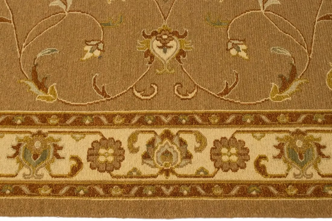 Khaki Floral 6X8 Sumak Oriental Rug - 9