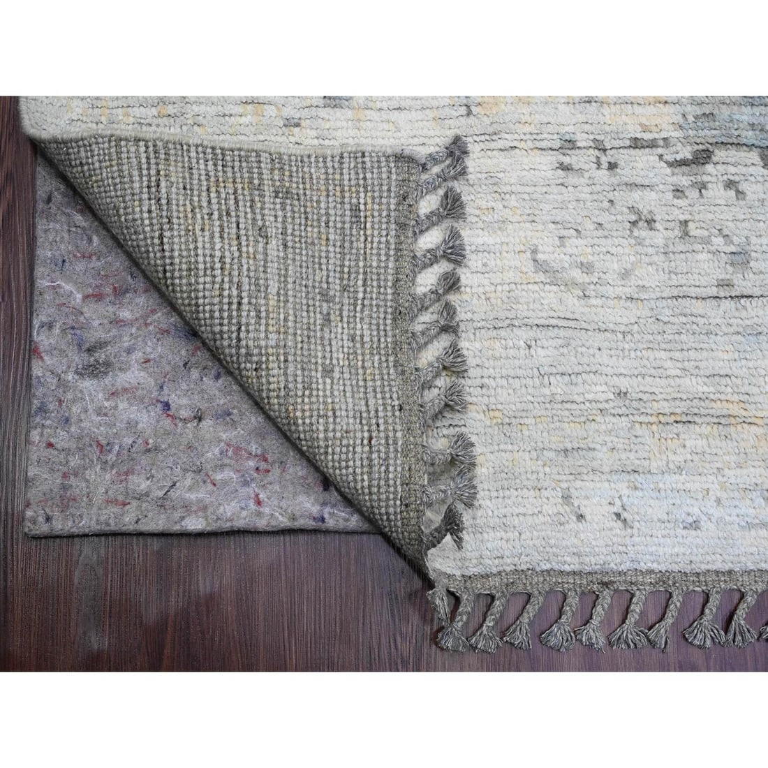 Gray Moroccan Weave Erased Elephant Feet Design Hand Knotted Wool Rug - 4