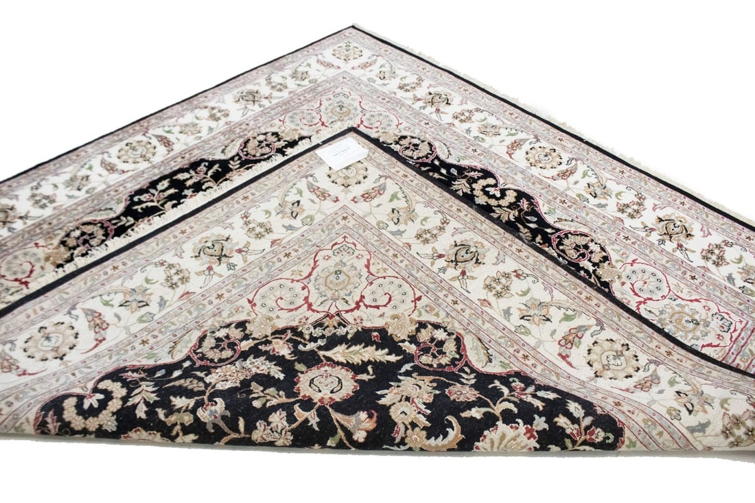 Black Classic Floral 8X8 Indo-Nain Oriental Square Rug - 16