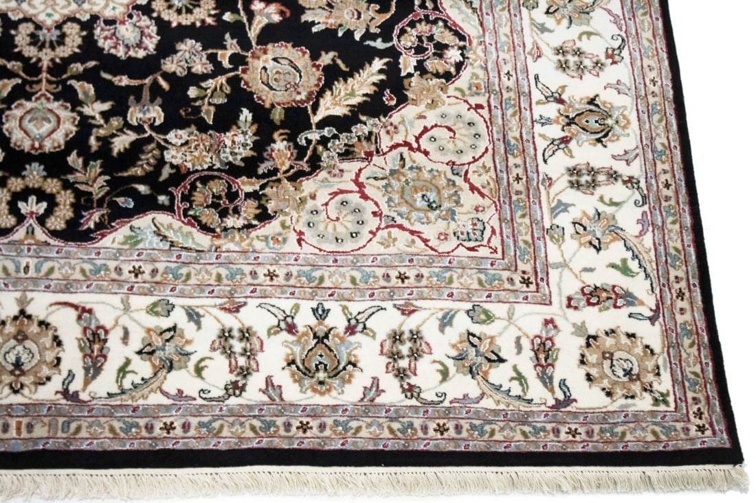 Black Classic Floral 8X8 Indo-Nain Oriental Square Rug - 6