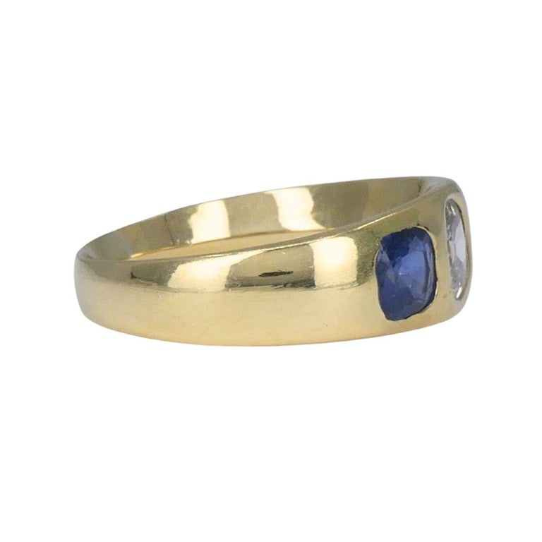 Vintage 18k Gold Sapphire Diamond Gypsy Three Stone Ring, Mid 20th Century - 4