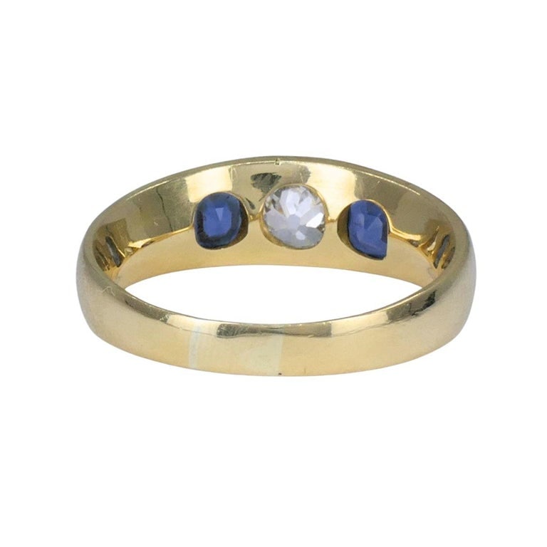 Vintage 18k Gold Sapphire Diamond Gypsy Three Stone Ring, Mid 20th Century - 6