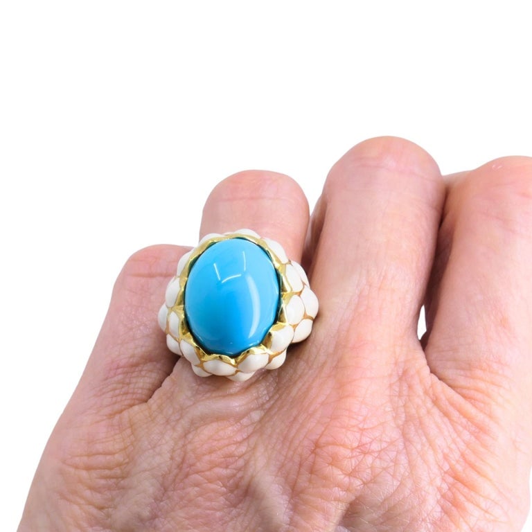 David Webb Ring 18k Gold White Enamel Turquoise Cocktail Ring - 10